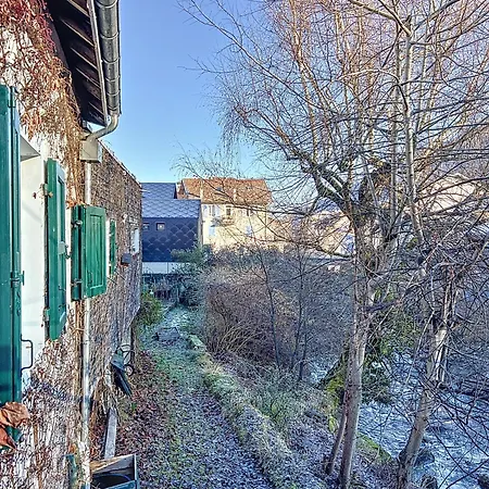 Maison Des Bains * アルバール